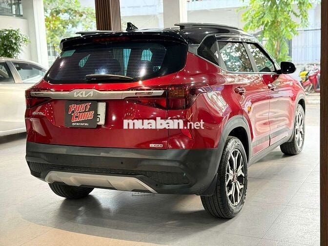 Kia Seltos 2022 Deluxe 1.4 Turbo, màu đỏ,10.800 km