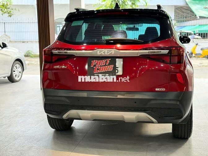 Kia Seltos 2022 Deluxe 1.4 Turbo, màu đỏ,10.800 km