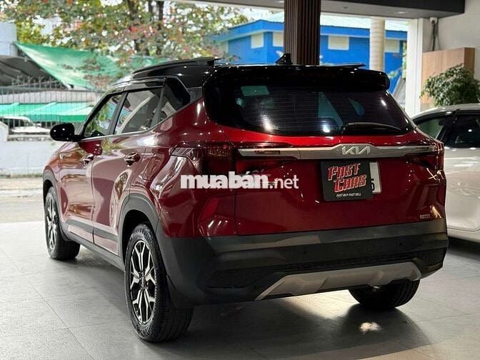 Kia Seltos 2022 Deluxe 1.4 Turbo, màu đỏ,10.800 km