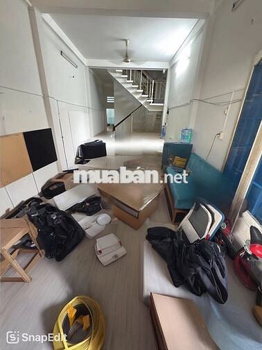 Cho thuê nhà nguyên căn, gần nhà ga T3