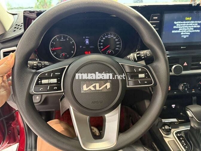 Kia Seltos 2022 Deluxe 1.4 Turbo, màu đỏ,10.800 km