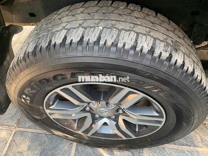 Toyota Fortuner 2018 2.7V 1 cầu 126000 km
