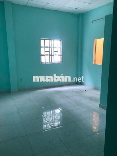 Bán nhà hiếm Ngô Tất Tố, rẻ nhất khu vực BT, 3 tầng, 12 phòng kèm WC.