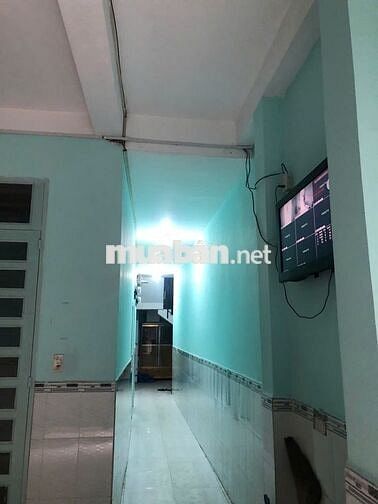 Bán nhà hiếm Ngô Tất Tố, rẻ nhất khu vực BT, 3 tầng, 12 phòng kèm WC.