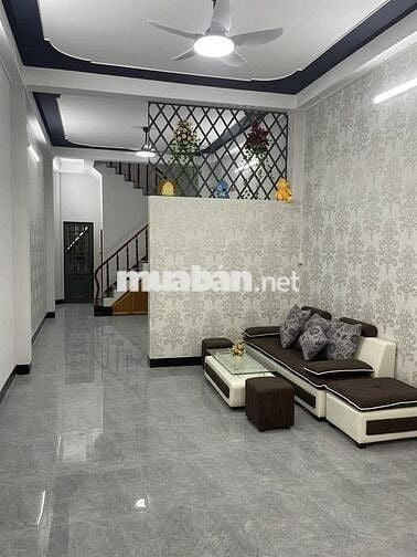 Cho thuê nhà mặt tiền 72m2 3L4PN gần Phạm Văn Đồng, Gigamall