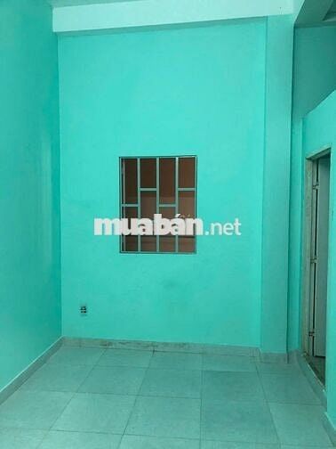 Bán nhà hiếm Ngô Tất Tố, rẻ nhất khu vực BT, 3 tầng, 12 phòng kèm WC.