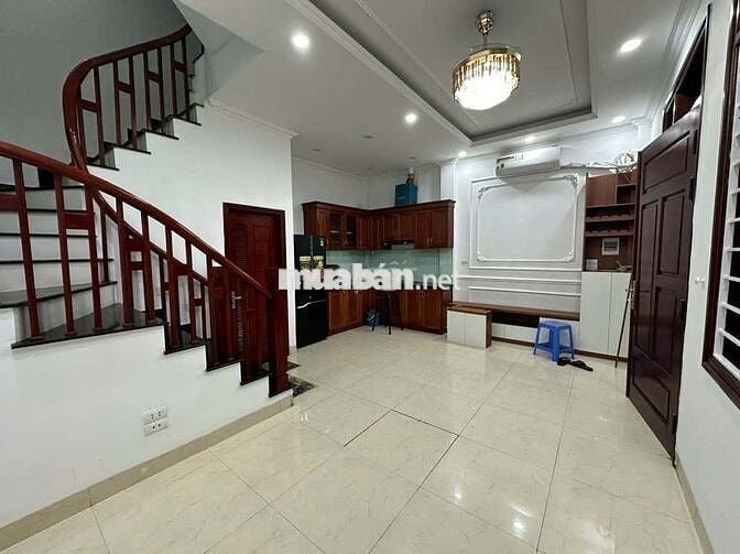 BÁN GẤP SIÊU PHẨM NHÀ TẠI BỒ ĐỀ - NGÕ NÔNG - Ô TÔ ĐỖ CỬA - FULL ĐỒ