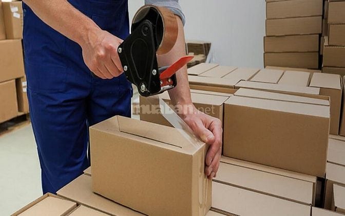 Tuyển gấp 2 nam nữ phụ kho, dán tem. Nhận việc ngay 