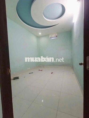 Cho thuê nhà cấp 4, (2PN), ngay chợ Cổng 10, phường Long Bình.