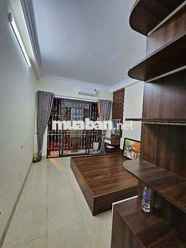 CHÍNH CHỦ CẦN BÁN GẤP NHÀ Ở NGÔ GIA TỰ - Ô TÔ ĐỖ CỬA .