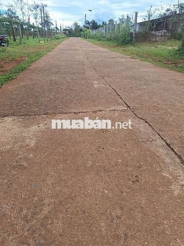 13 x32 mặt tiền đường bê tông khu dân cư