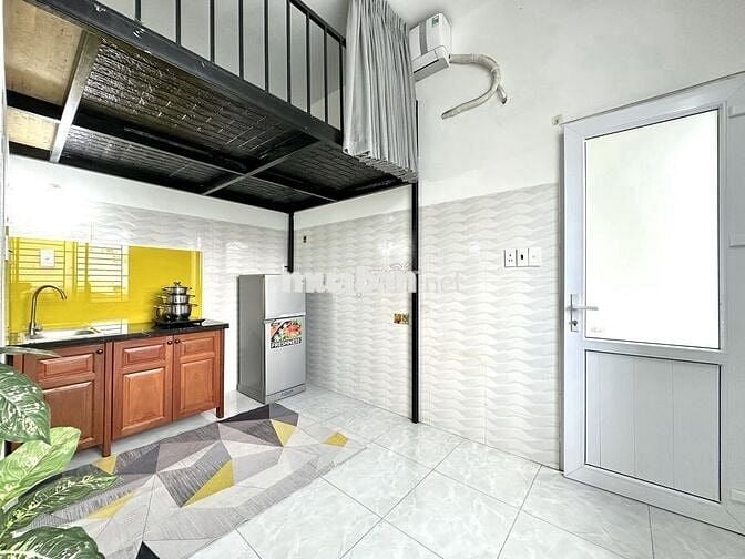 Căn Hộ Gác Lửng Full Nội Thất Ngay Phố Ẩm Thực Phan Xích Long