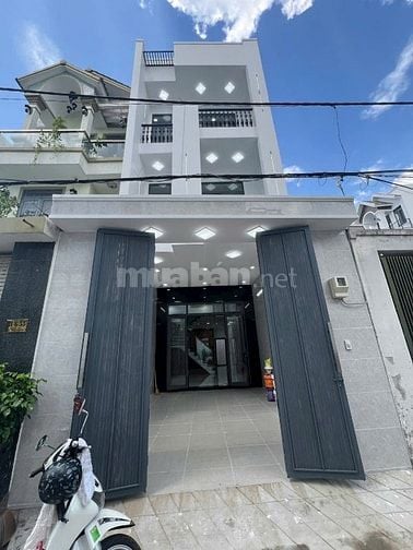 Bán nhà 4PN , Hướng Tây Bắc - Đường 160 Lã Xuân Oai , Quận 9