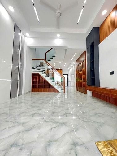 Bán nhà 4PN , Hướng Tây Bắc - Đường 160 Lã Xuân Oai , Quận 9