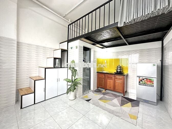 Căn Hộ Gác Lửng Full Nội Thất Ngay Phố Ẩm Thực Phan Xích Long
