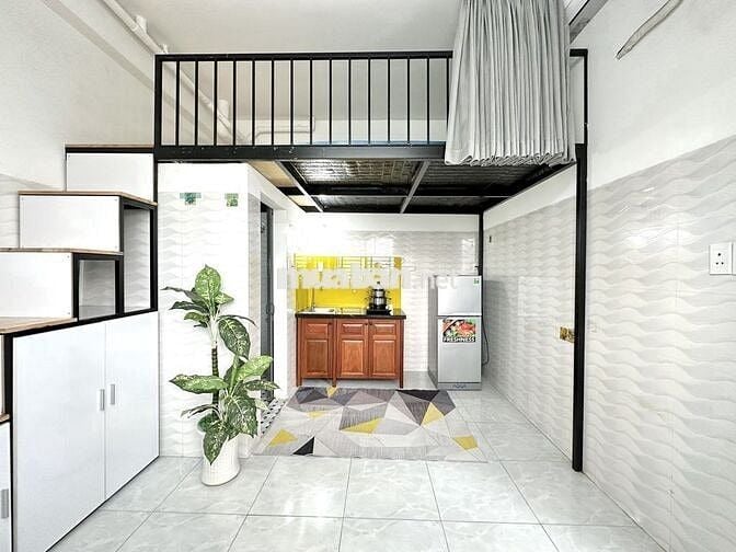 Căn Hộ Gác Lửng Full Nội Thất Ngay Phố Ẩm Thực Phan Xích Long