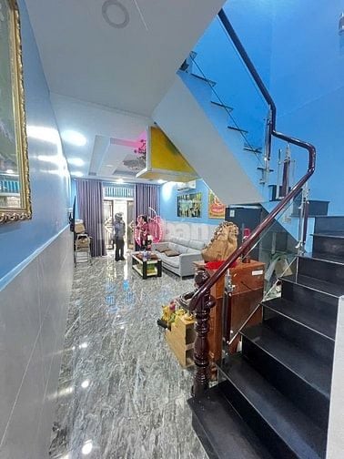 Nhà đẹp 99% Trung Mỹ Tây Q12 3,6mx12m– 4.1 tỷ còn thương lượng