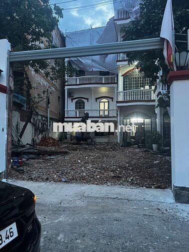 CHO THUÊ NGUYÊN CĂN , GẦN VÒNG XOAY DÂN CHỦ.