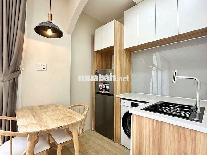 PHÒNG BANCOL RỘNG, MẶT TIỀN ĐƯỜNG, CÓ THANG MÁY, FULL NỘI THẤT🥰🥰