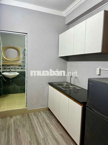 CHO THUÊ NGUYÊN CĂN , GẦN VÒNG XOAY DÂN CHỦ.