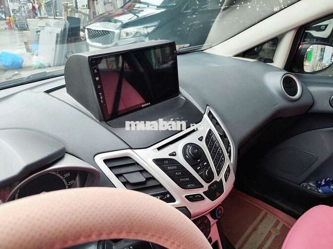 Ford Fiesta S gia đình