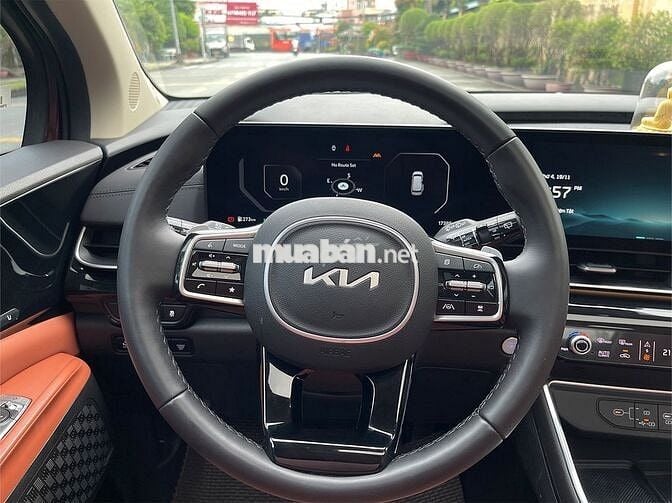 Kia Carnival Signature 2025 7S Đỏ mận