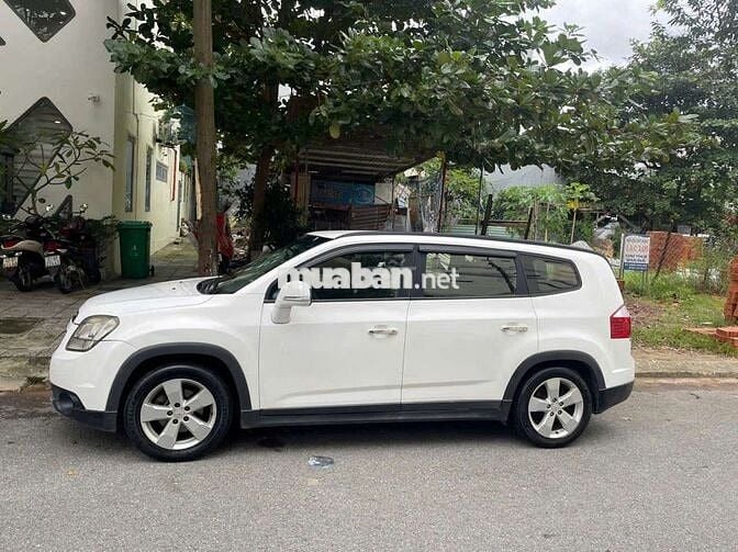 Bán Cherolet Orlando đời 2017, số sàn 7 chỗ xe đẹp