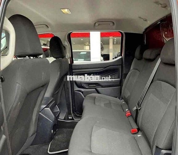 Ford Ranger 2025 XLS 2.0L 4x2 AT Xe Mới