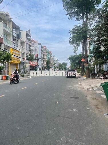 NHÀ CHÍNH CHỦ- MT ĐƯỜNG 24A ĐƯỜNG 20M CẦN BÁN