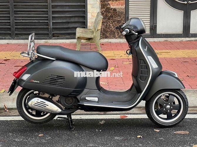 Piaggio Vespa GTS 125 3vie Đen