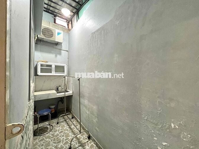 Cho Thuê Trọ 30m2 Tách Bếp Lối Đi Riêng Ngay CV Lê Thị Riêng Quận 10