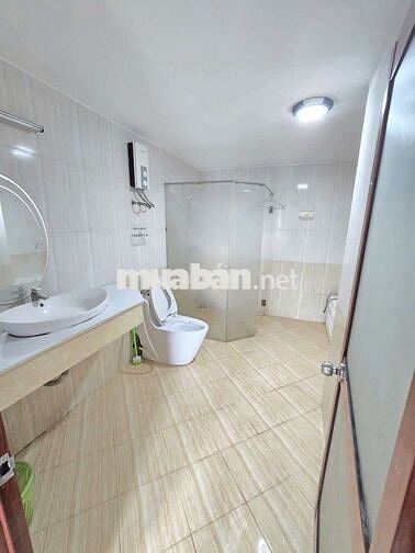 Cho thuê chung cư Sơn Thịnh 1 diện tích 125m2 2PN 3Wc gần biển full nt