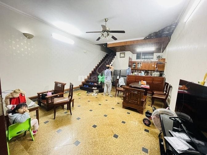 Thái HÀ – Đống Đa – 65 M2 – 4 Tầng – MT 5.47 M – Giá 18.1 Tỷ.  