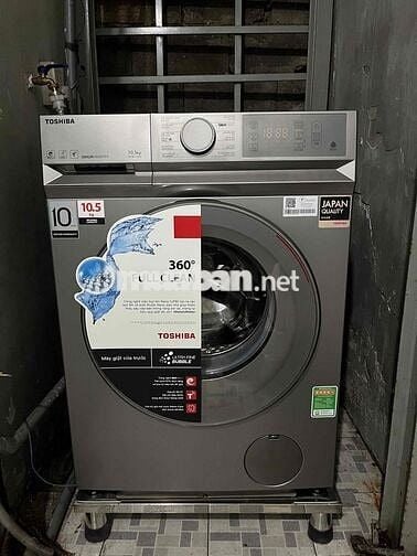 Thuê tầng trệt trong nhà nguyên căn (trên lầu có lối đi riêng biệt)