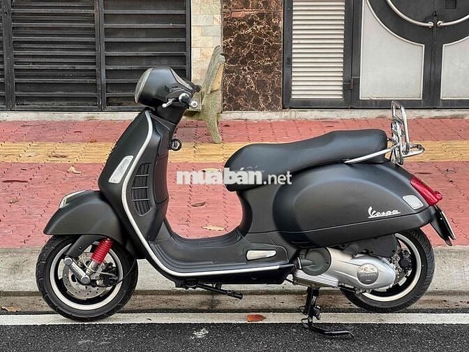Piaggio Vespa GTS 125 3vie Đen