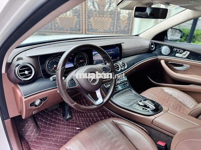 Mercedes E250 2018 màu trắng
