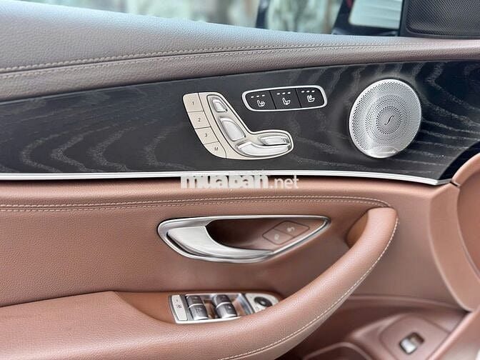 Mercedes E250 2018 màu trắng