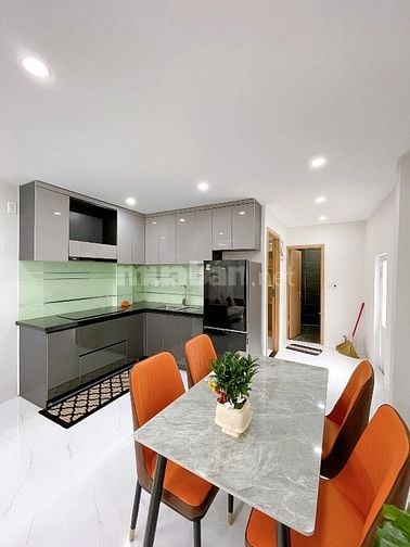 NHÀ ĐẸP TRUNG TÂM HOÀNG DIỆU – 2 MẶT THOÁNG MÁT – GIÁ CỰC TỐT!