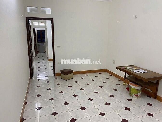 Cho thuê Tập thể tầng 2- Thủy Lợi - Thái Hà -45m2 -1 ngủ 1khách -6.5tr