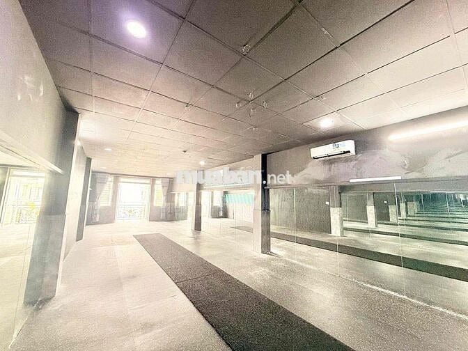 Cho thuê sàn 120m2 văn phòng, Studio ,Nails, Yoga gần CV Lê Thị Riêng