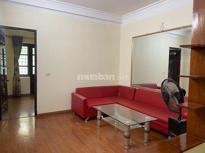 Cho thuê căn hộ liền kề 270 m2 làm VP hoặc để ở phố Ngọc Lâm, LB, HN