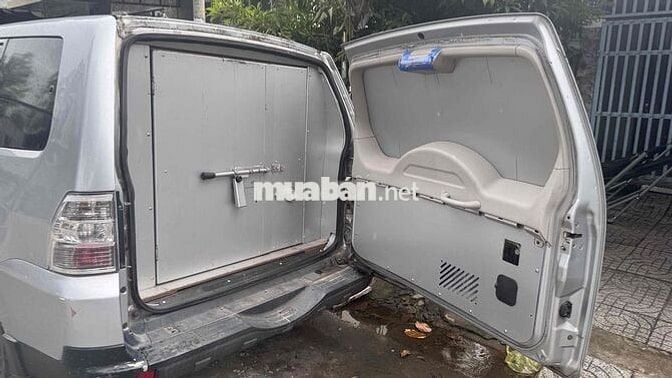 Mitsubishi Pajero 2007 V6 3.0 chở tiền