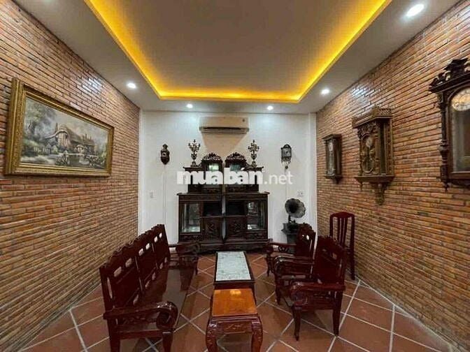 NHÀ SÂN VƯỜN RỘNG THOÁNG ĐƯỜNG NGUYỄN VĂN LINH OTO TỚI CHỖ