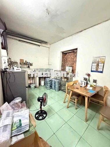 Ngay siêu thị Emart- 84m2- hẻm nhựa 10m- oto ngủ gần MT-10ty8