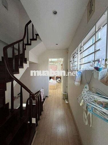 Bán nhà gần mặt đường Chiến Thắng, Nguyễn Trãi - lô góc - ngõ nông