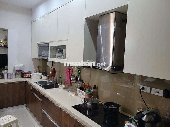 Bán nhà gần mặt đường Chiến Thắng, Nguyễn Trãi - lô góc - ngõ nông