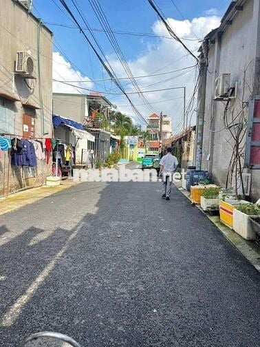 BÁN NHÀ TÔN CẤP 4 120M2 ĐƯONG XE TẢI 6M LÝ THƯỜNG KIỆT P DĨ AN NGAY TT