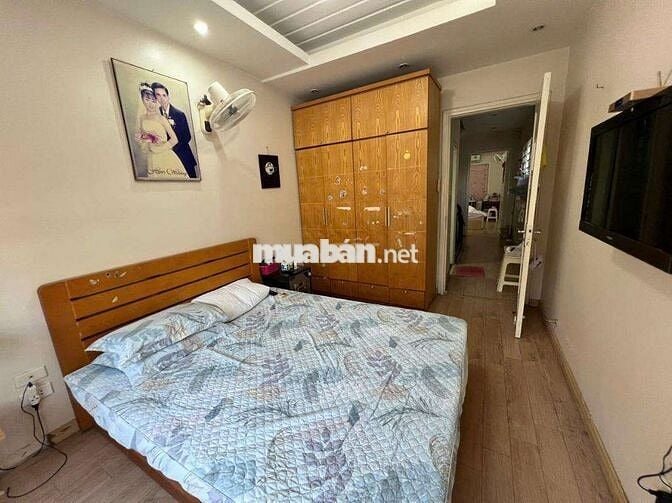 Bán nhà gần mặt đường Chiến Thắng, Nguyễn Trãi - lô góc - ngõ nông