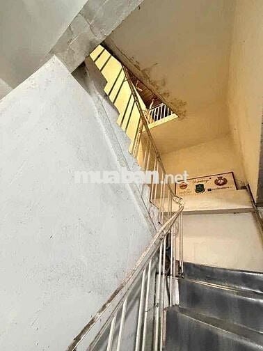 Ngay siêu thị Emart- 84m2- hẻm nhựa 10m- oto ngủ gần MT-10ty8