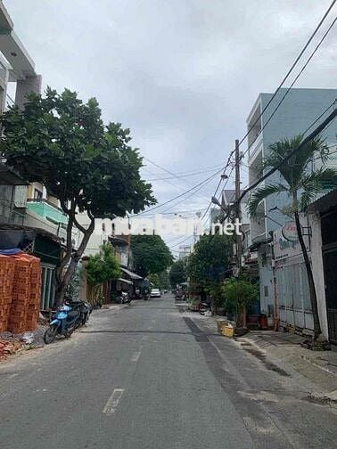 Chủ kẹt bán gấp MT nội bộ Lê Niệm. 4m x 15m. Nhà 2 tấm. Giá 7.5 tỷ